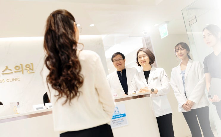  동안얼굴을 위한 팔자주름 없애기 잠원동 피부과 리프팅 전문 대표원장의 한마디