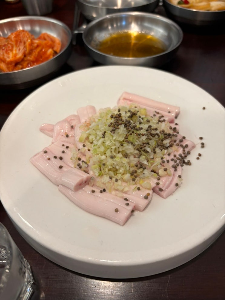  [서울] 등골 맛집 압구정로데오 청담 우정 추천메뉴 한마리수육 한우스지된장전골 술안주
