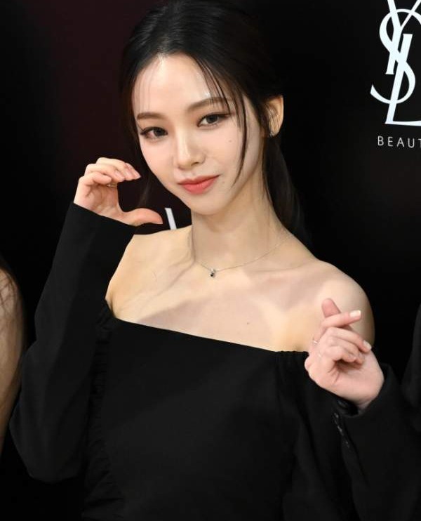 <b>에스파</b> 카리나, <b>후쿠오카</b> 공연 불참 결정…팬들 아쉬움 속 회복... 