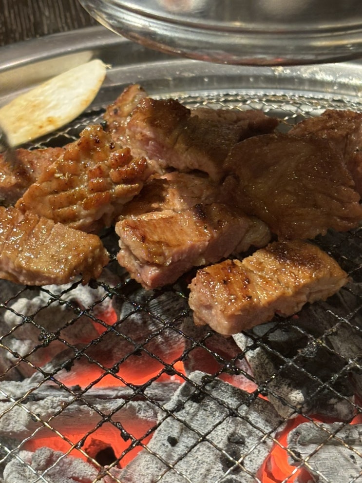  [옛날농장 압구정] 돼지갈비에 한끼 뚝딱‼️