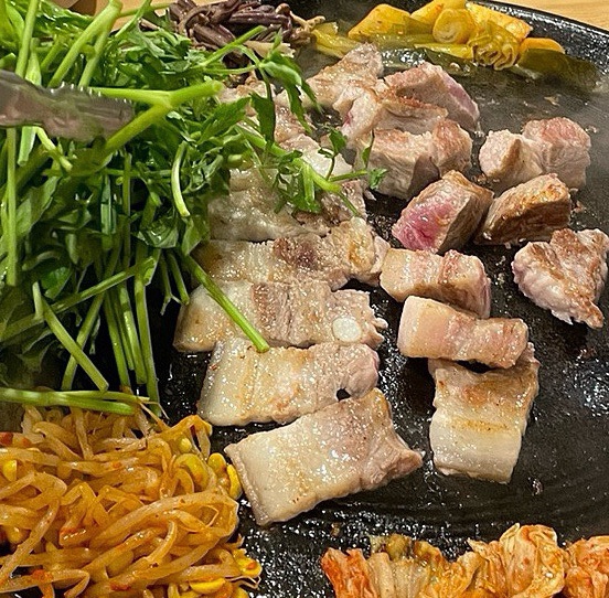  영등포역 고기집, 솥뚜껑 삼겹살이 맛있는 ‘월화식당 영등포점‘