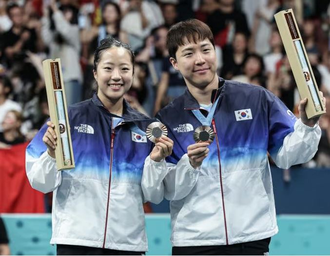  신유빈 세계랭킹 프로필 나이 키 인스타 나무위키 무한도전 연봉 임종훈 복식 동메달 삐약이 정보 총정리_영어공부