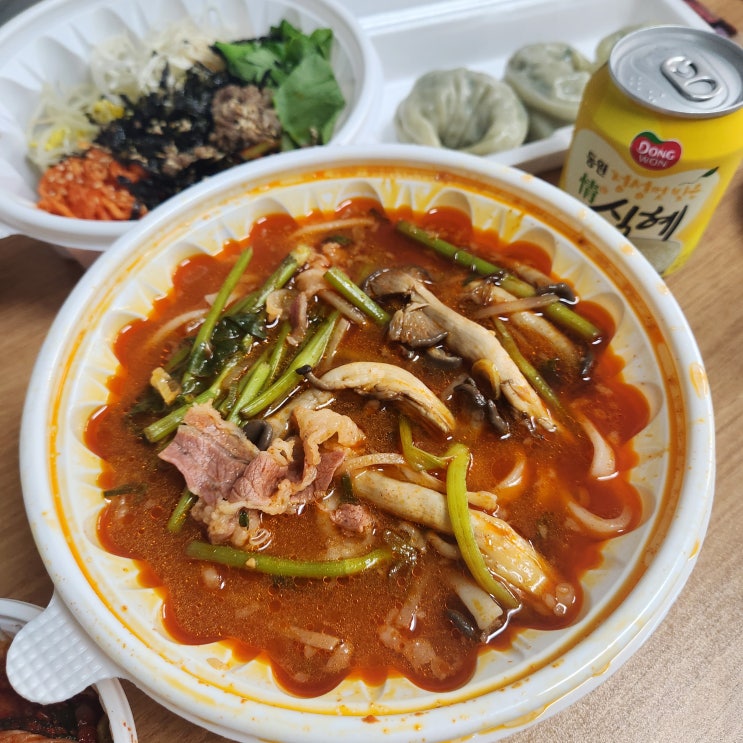  잠실24시맛집 푸짐한 칼국수가 맛있는 '석촌 칼국수 보리밥 본점'