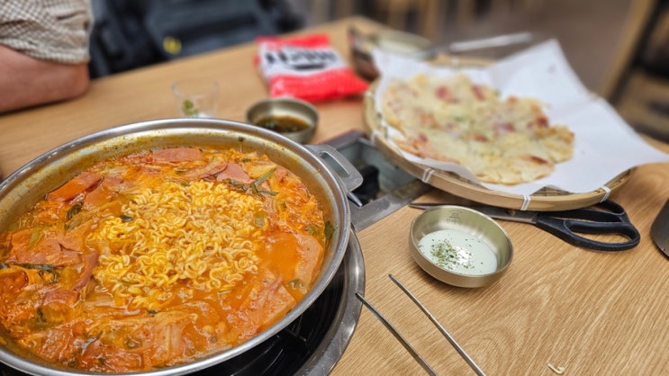  [마곡 맛집] "부대옥"- 직장인의 소울 푸드 부대찌개 전문점 (w.소맥 반주)