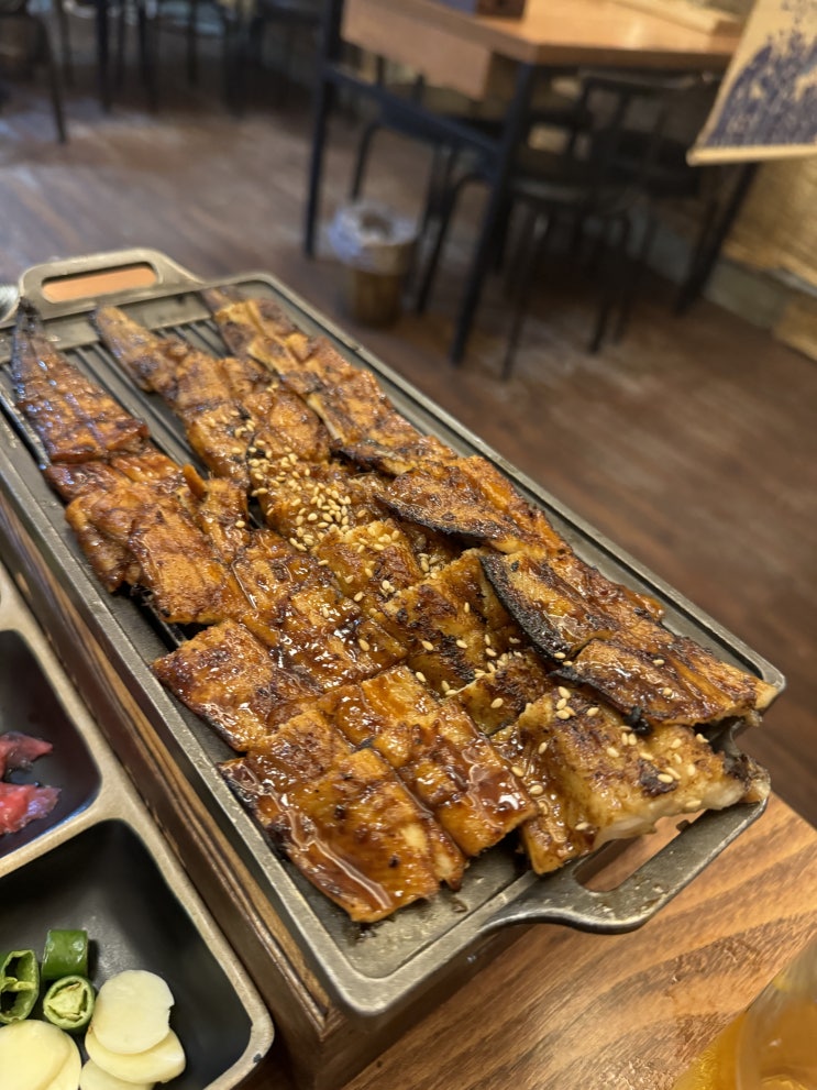  장어굽는총각들 - 바다장어 & 민물장어 면목동맛집