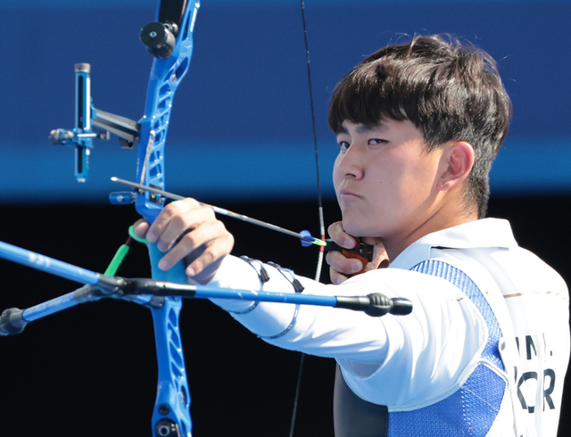‘이젠 <b>개인전</b> 금메달’ <b>양궁 김제덕</b>, 파리에서도 멈추지 않는... 