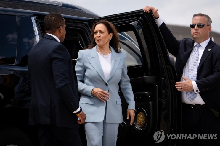 로이터 "美대선 해리스, 트럼프에 오차범위내 앞서…43% vs 42%" 로이터 "美대선 해리스, 트럼프에 오차범위내 앞서…43% vs 42%"