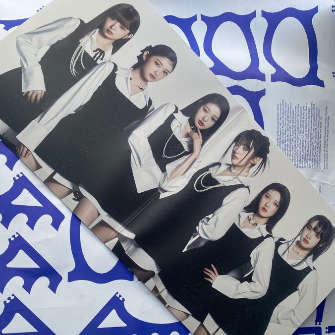 IVE LP I've IVE Vinyl Unboxing: My Photocard is a Scan?!