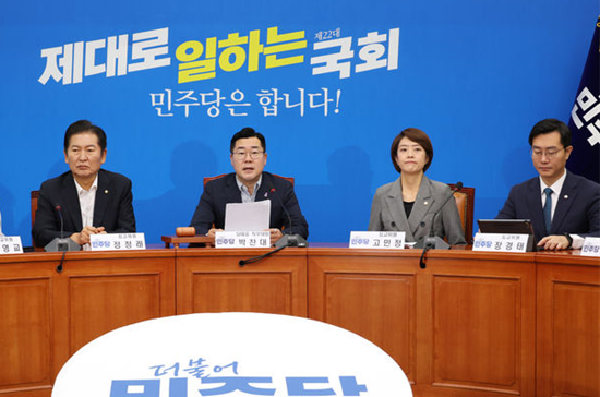 민주당, 윤 <b>대통령</b> ‘<b>이진숙</b> 위원장 임명’ 반발···“빵점... 