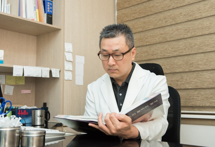  신림남자얼굴제모, 피부 자극은 최소화하고 매끄러운 피부를 만들고 싶다면 대림역인근피부과에서