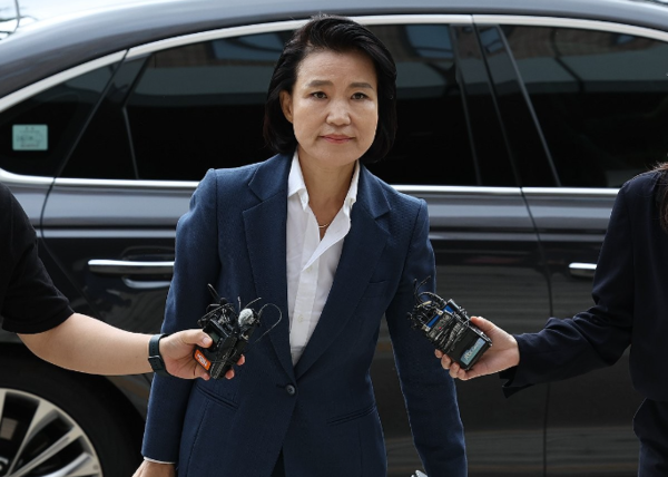 尹대통령, <b>이진숙 방통위원장</b> 임명 재가...<b>방통</b>위 2인체제 복원