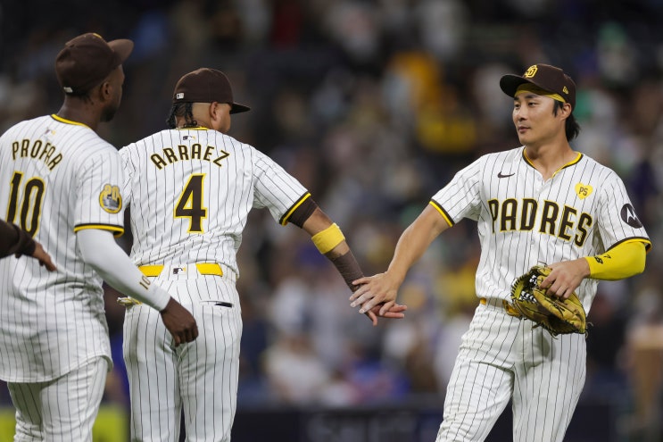 [오늘의 MLB] (8.1) <b>김하성</b>, 다저스전 멀티출루…팀도 커쇼... 