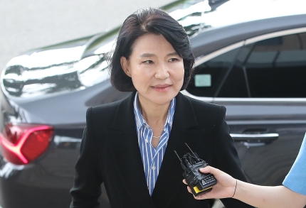 취임 하루 만에... 野, <b>이진숙</b> 방통위장 <b>탄핵안</b> 국회 본회의 제출