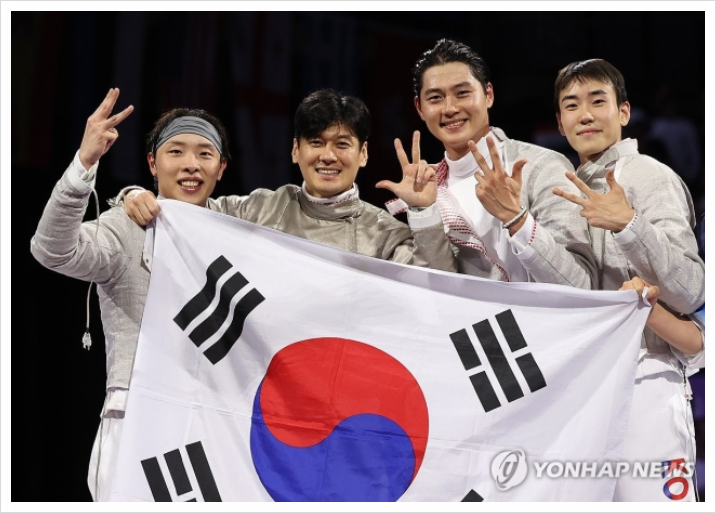 [2024 파리 올림픽] <b>펜싱</b> 남자 사브르, 단체전 3연패 달성... 