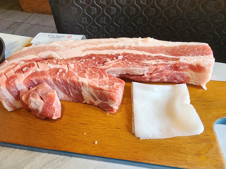  육전식당 1호점. 신설동 본점 삼겹살,목살