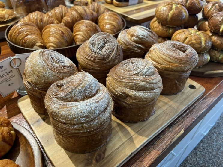  부산 서면 빵집 아쉬운 라푀유크로와상