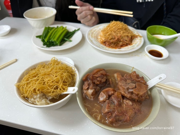  홍콩 템플스트리트 야시장 근처 현지인 에그누들 맛집 ‘막만키누들’