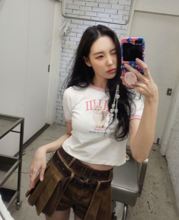  선미 인스타그램 반팔티 패션 코디 2113스튜디오 EP.8 Colored T shirts No.10 크롭티 추천