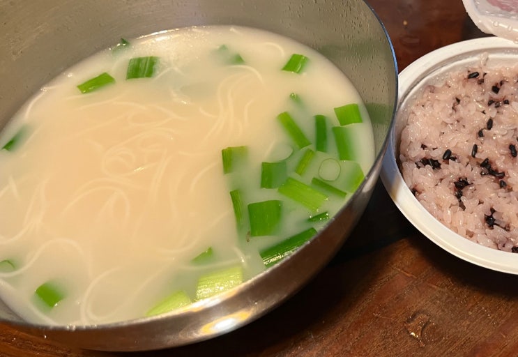  맥주 따위에 숙취가 생기다니 / 청주 세종 광역시내버스 생김(8.3일부터) / 백년만에 히피펌 / 맥도날드 냠냠