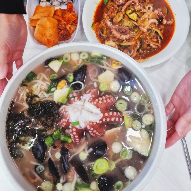  거제도 바람의언덕 맛집 거제 특산물 해물칼국수 대박난맛집