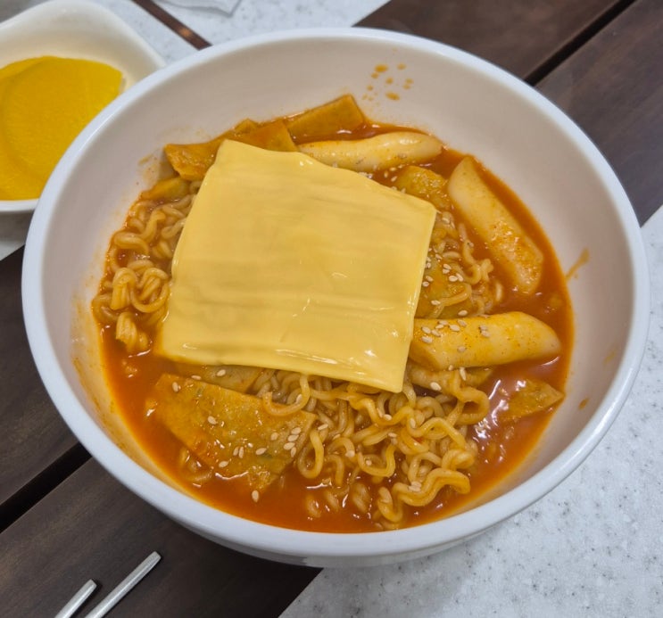  [구로디지털단지역 맛집] 김밥과 라볶이가 맛있는 '코오롱분식' | 구디역, 구디단 점심 메뉴 추천