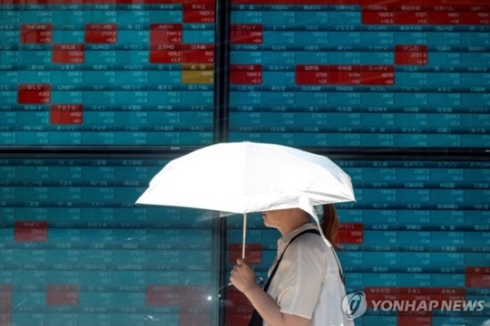 닛케이 5%대 급락 마감…일학개미 '멘붕' 닛케이 5%대 급락 마감…일학개미 '멘붕'