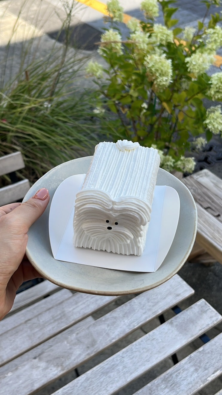  부산 전포동 서면 카페 퍼피케이크가 귀여운 키튼커피