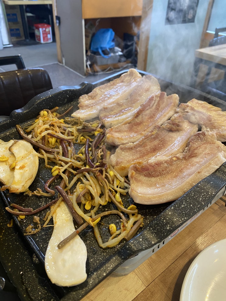  평화동 고기랑야채랑 육사시미 맛난 전주 한옥마을 한우 한돈고기집 고기집볶음밥 마무리