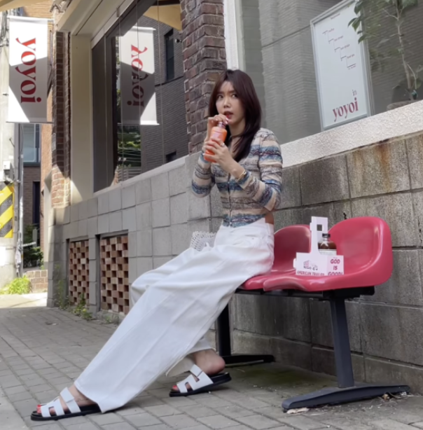 고급스런 여름 명품 브랜드 여자 슈즈로 에르메스 시프레 벨크로 스트랩 샌들 알아보기 ft. 채정안