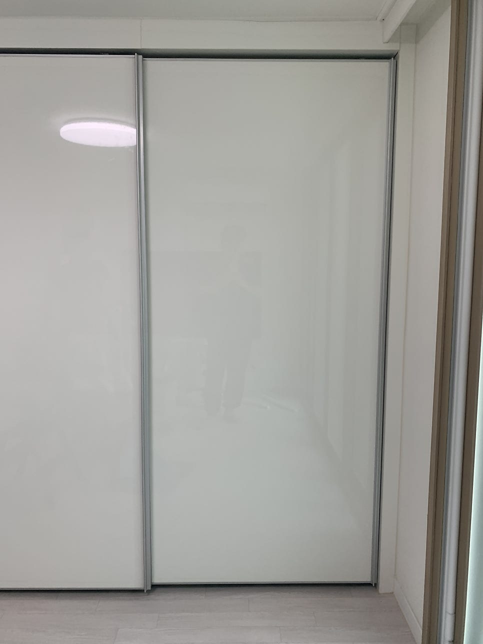 슬라이딩도어고장 붙박이장수리