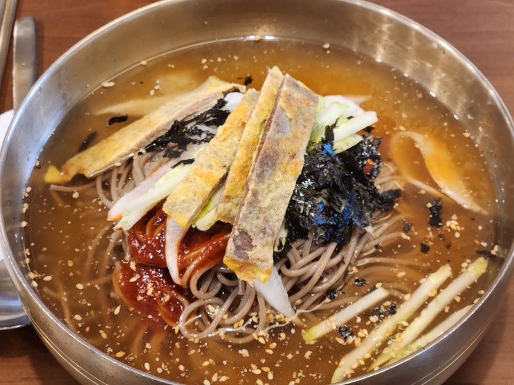  혜화의 새로운 맛집! 육전국밥