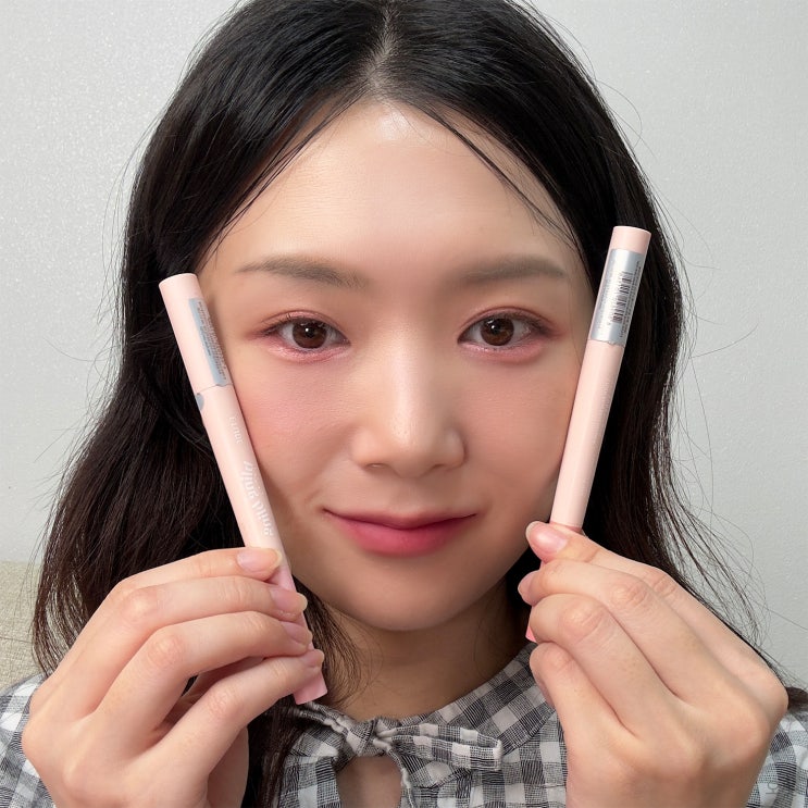  투인원! 애교살 펜슬과 립펜슬이 하나로! 에뛰드 스틱섀도우 블링블링 아이돌 스틱 라이너