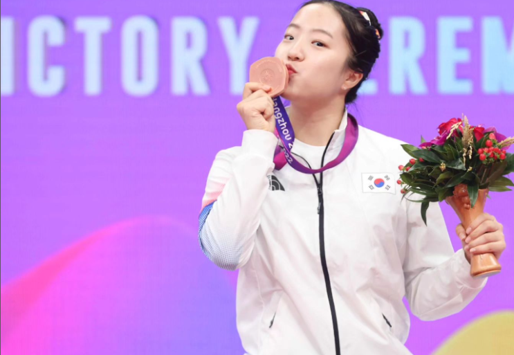 <b>신유빈 탁구</b> 여자 단식 파이널 동메달 결정전 언제? 인스타... 