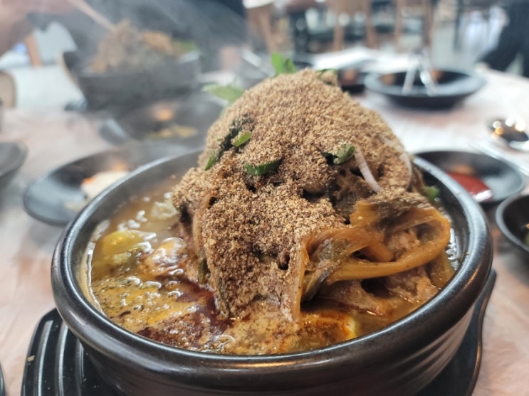  만성동맛집, 무시로감자탕