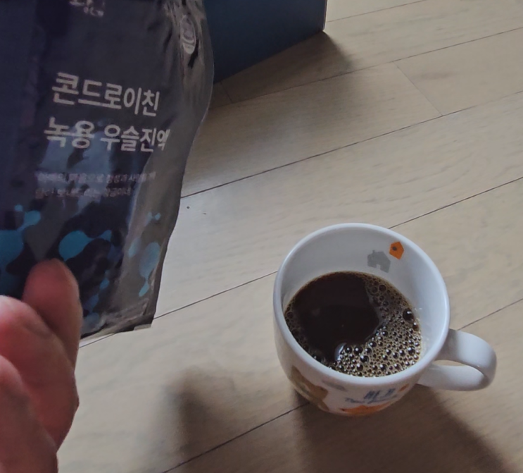  이것은 한약인가? 활력 넘치는 라이프를 위한 필수 아이템 - 콘드로이친 녹용우슬진액