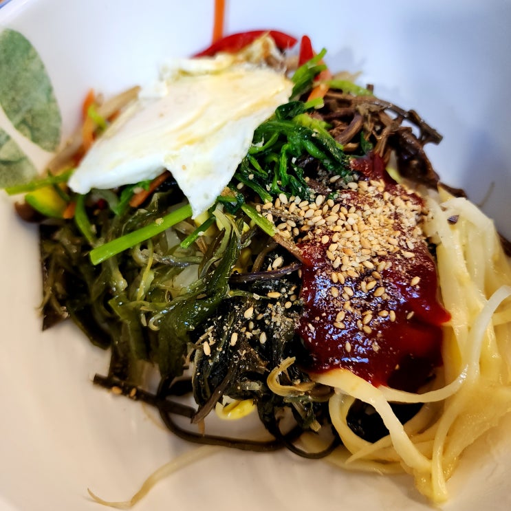  포항 보경사 미역줄기가 들어간 독특한 비빔밥 맛집 팔팔식당