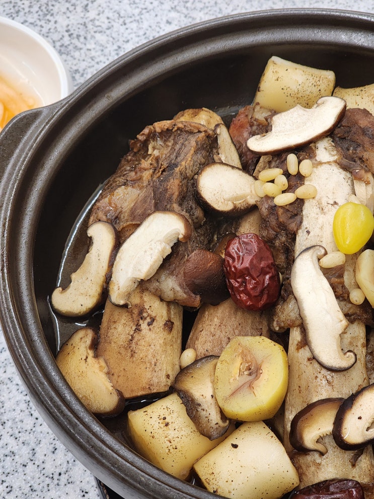  갈비가 맛있는 을지로한식맛집 ::아소정 현대아울렛 동대문점::