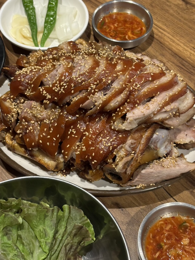 [영양족발 화곡]쫀득함이 미친 인생족발집 찾음..!