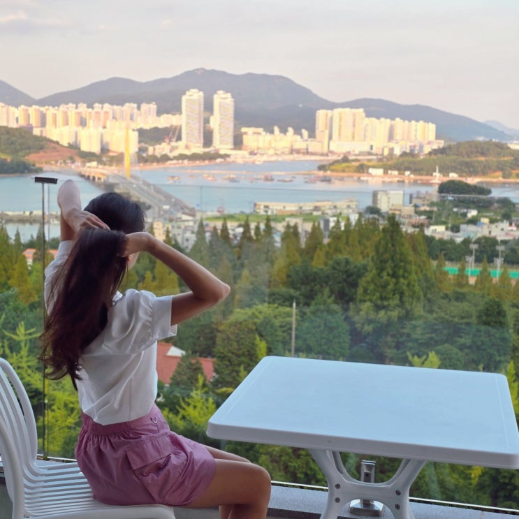  여수 오션뷰카페 힐론 여수 실내데이트 핫플!