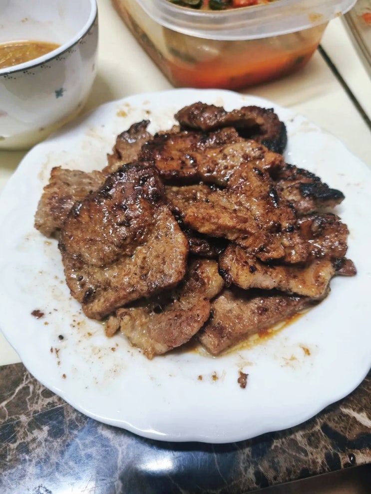  간단요리윙잇 할인구매로 고른한돈목살 소금구이 런닝후고기