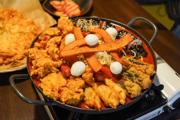  첨단 신상술집 수완닭발통닭 푸짐한 모닥치기 강추
