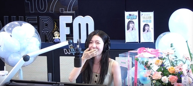 [방송리뷰] '<b>12시엔</b> <b>주현영</b>' <b>주현영</b>, 첫 방송에서 인상적인 DJ... 