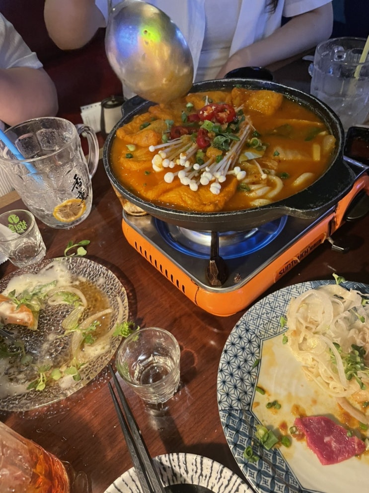  광주 상무지구 이자카야 광주술집,시선 || 가성비 좋은 술집::육회&육사시미, 유부김치우동