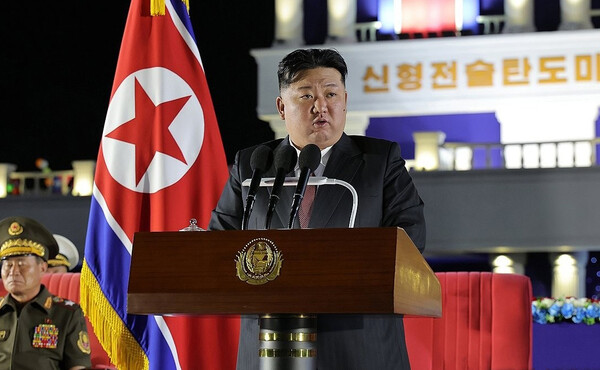110 <b>미사일</b> 발사대 250대 전방 배치”...<b>김정은</b>, “우리 힘... 