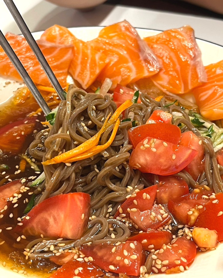  부산시청맛집 ‘정성다이닝’ 토마토연어소바 생맥주 저녁 이자카야 데이트