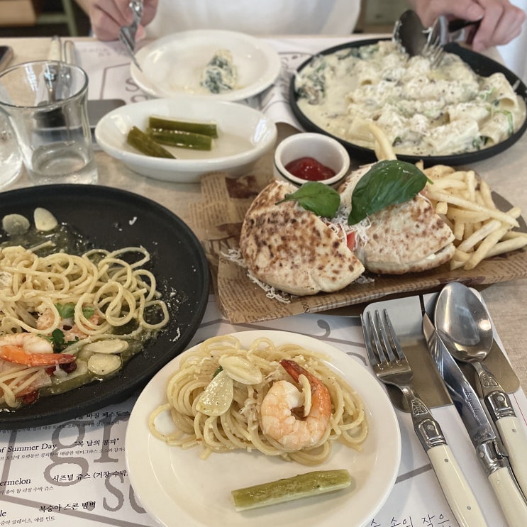  서울숲, 브런치 맛집 | 시즌그리팅 성수 • season's greetings