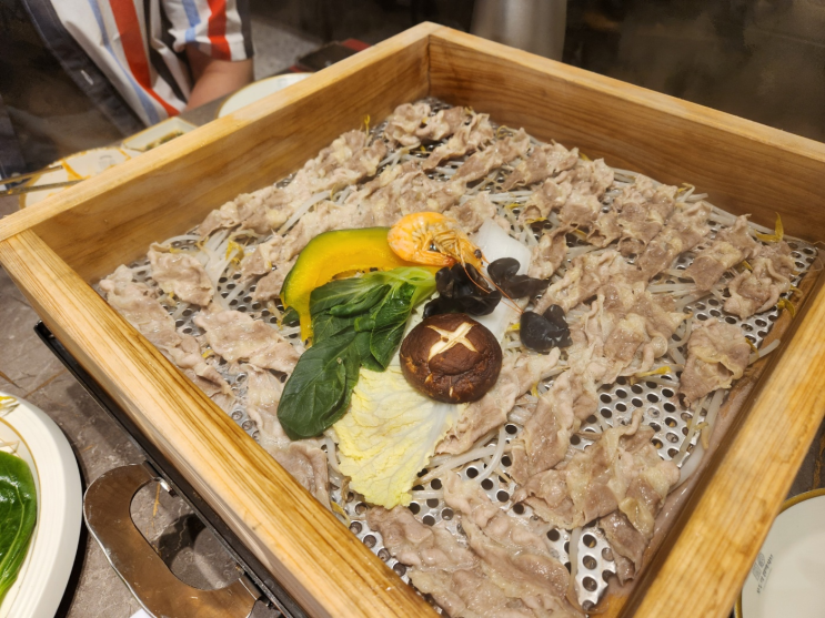  가족모임으로 선택한 발산역맛집 모두의편백샤브 발산직영점