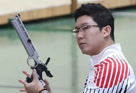 <b>진종오</b> 의원, 안세영 폭로 지지..."<b>체육계</b> 개선 힘쓰겠다"