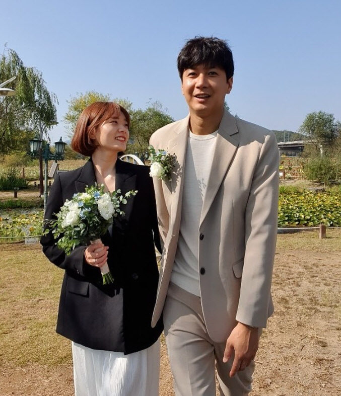 <b>김승현</b><b>장정윤</b>, 5일 <b>득녀</b>…예정일 한달 앞두고 응급 출산