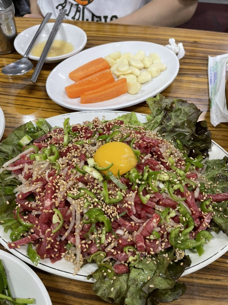  서울 종로 맛집)서울 육회 찐 맛집 광장시장 아닌 종로 '백제 정육점'